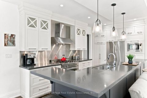 Photo 11 at 32 Jopling Avenue N, City Centre West, Toronto