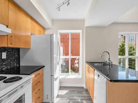 Photo 10 at 246 - 139 Merton Street, Mount Pleasant West, Toronto