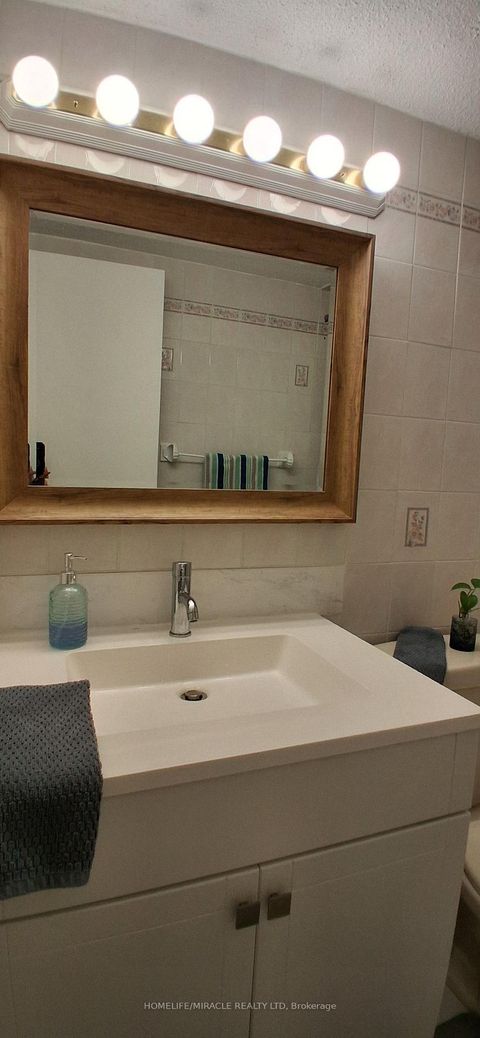 Photo 27 at 1618 - 1 Massey Square, Crescent Town, Toronto