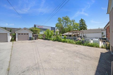 Photo 31 at 179 Thirtieth Street, Alderwood, Toronto