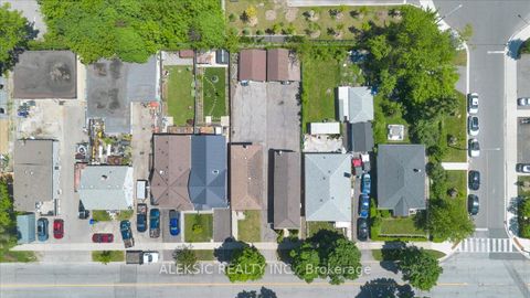 Photo 34 at 179 Thirtieth Street, Alderwood, Toronto