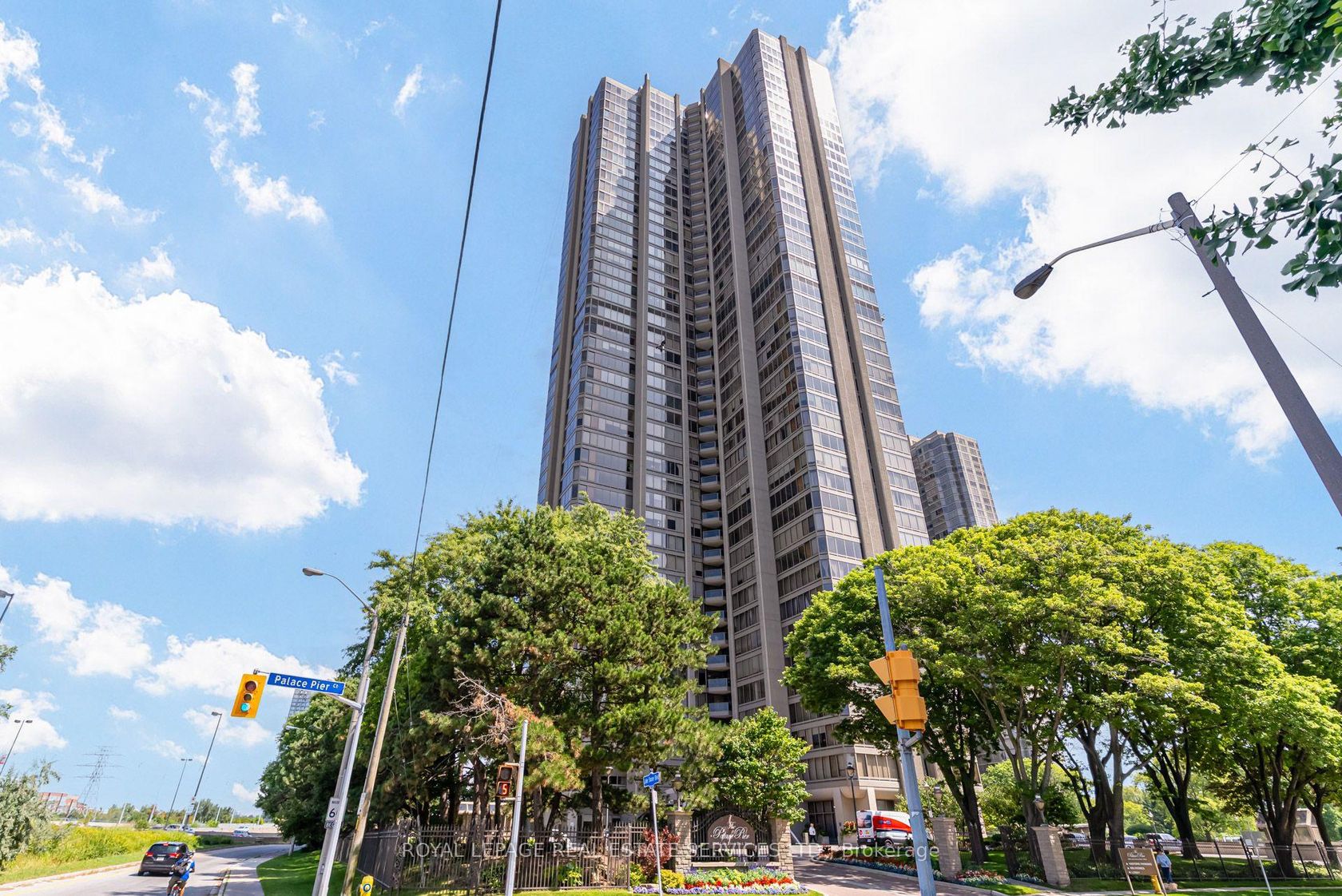 1610 - 2045 Lake Shore Boulevard W, Mimico, Toronto 