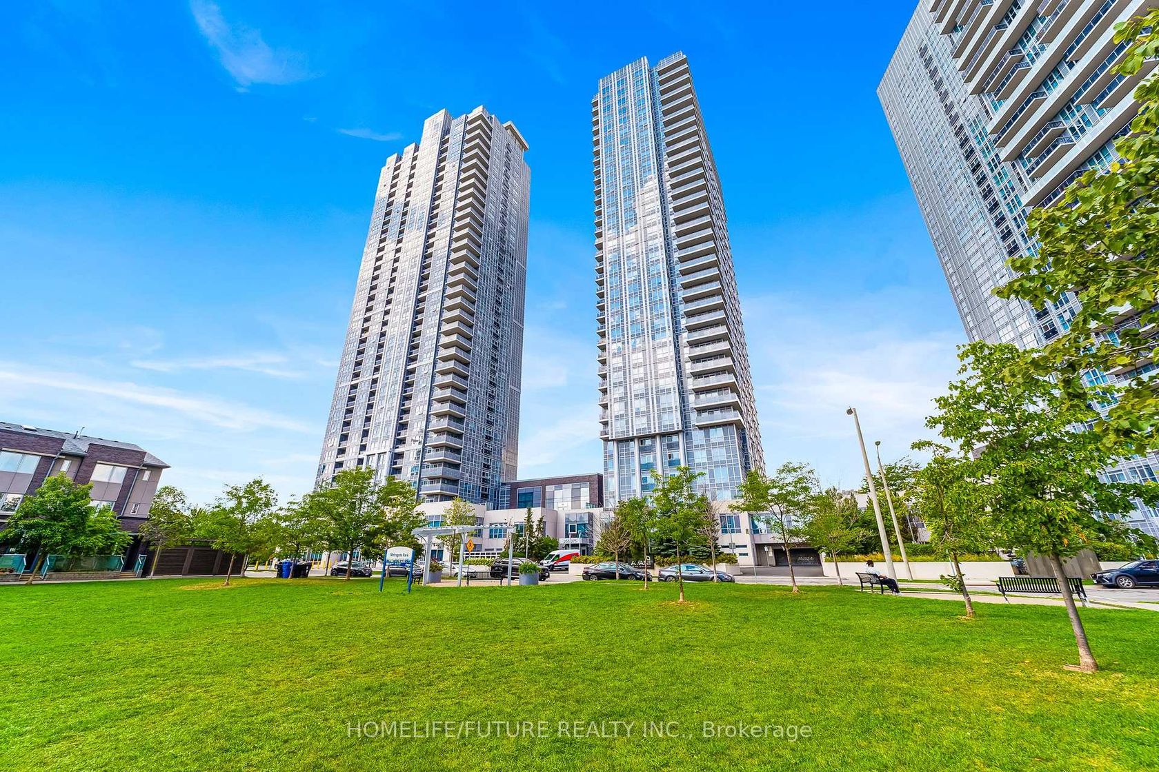 2815 - 275 Village Green Square, Malvern West, Toronto 