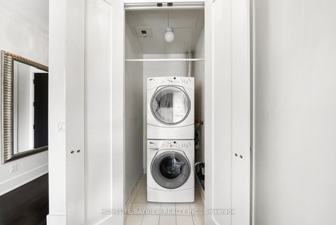 Photo 16 at 420 - 120 Homewood Avenue, North St. James Town, Toronto