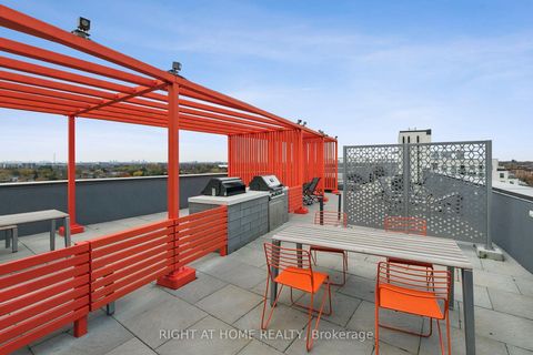 Photo 8 at 114 - 90 Glen Everest Road, Cliffside, Toronto
