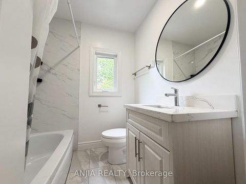Photo 7 at 77 Nash Drive, CFB, Toronto