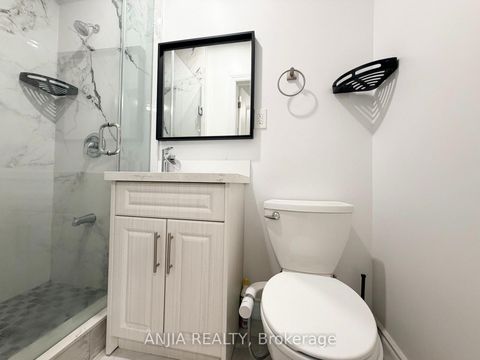 Photo 9 at 77 Nash Drive, CFB, Toronto