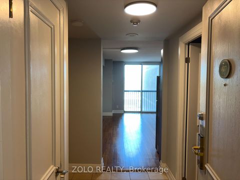 Photo 2 at 407 - 2737 Keele Street, CFB, Toronto