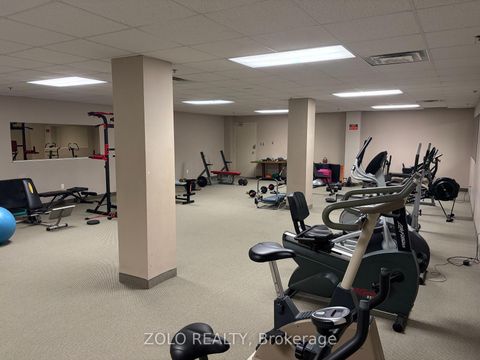 Photo 10 at 407 - 2737 Keele Street, CFB, Toronto