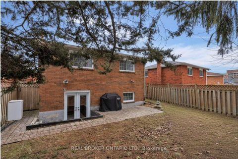 Photo 45 at 15 Buchanan Street, Grove East, Barrie