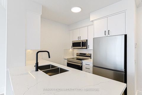 Photo 11 at PH 18 - 25 Greenview Avenue, Newtonbrook West, Toronto