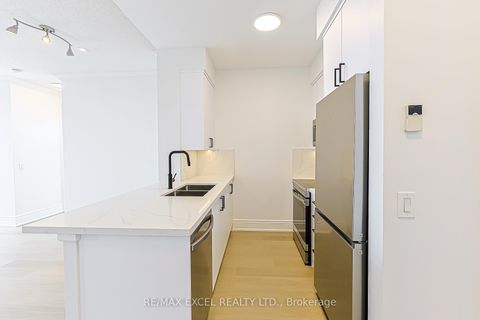 Photo 12 at PH 18 - 25 Greenview Avenue, Newtonbrook West, Toronto