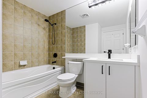Photo 38 at PH 18 - 25 Greenview Avenue, Newtonbrook West, Toronto