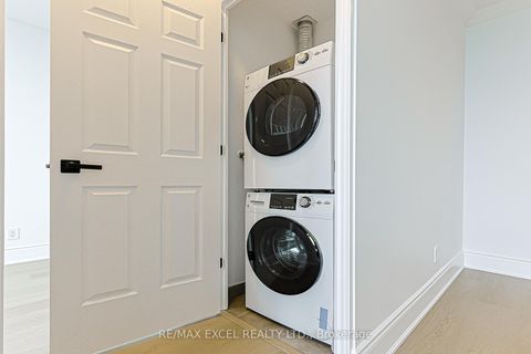 Photo 39 at PH 18 - 25 Greenview Avenue, Newtonbrook West, Toronto