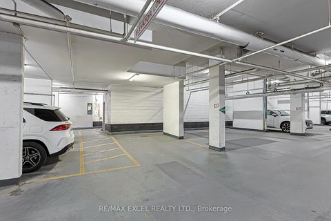 Photo 40 at PH 18 - 25 Greenview Avenue, Newtonbrook West, Toronto