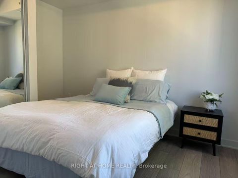 Photo 8 at 1606 - 2920 HIGHWAY 7, Concord, Vaughan