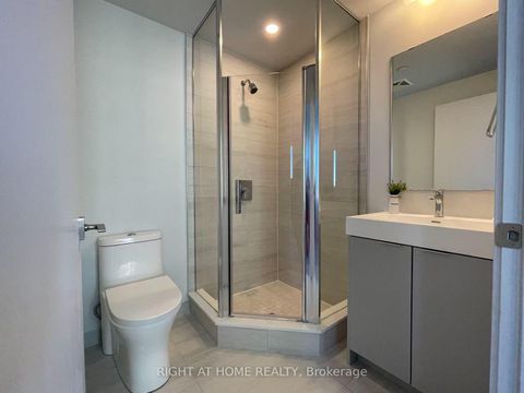 Photo 9 at 1606 - 2920 HIGHWAY 7, Concord, Vaughan