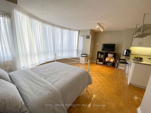 Photo 5 at 1009 - 33 Sheppard Avenue E, Willowdale East, Toronto
