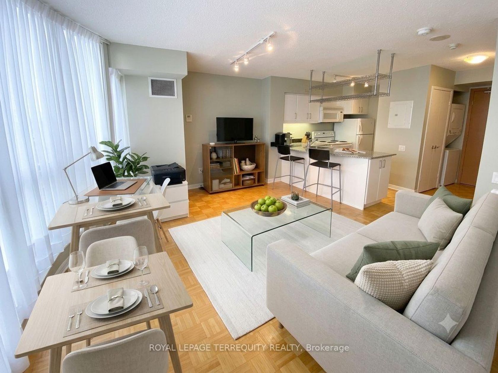 1009 - 33 Sheppard Avenue E, Willowdale East, Toronto 