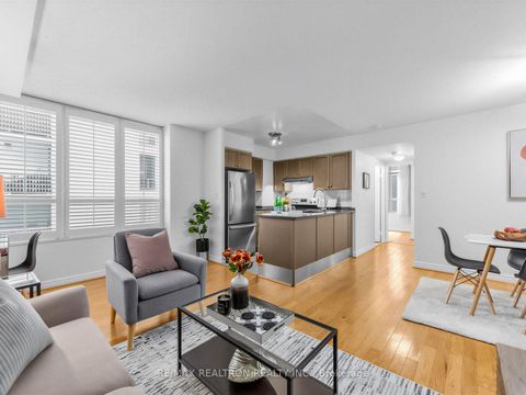 Photo 8 at 510 - 43 Eglinton Avenue E, Mount Pleasant West, Toronto