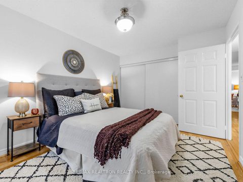Photo 12 at 510 - 43 Eglinton Avenue E, Mount Pleasant West, Toronto