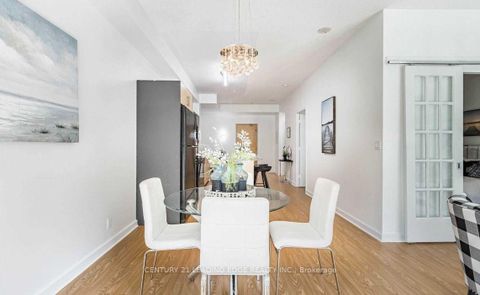 Photo 4 at 203 - 350 Wellington Street W, Waterfront Communities C1, Toronto