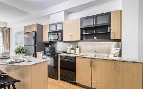 Photo 6 at 203 - 350 Wellington Street W, Waterfront Communities C1, Toronto