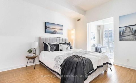 Photo 12 at 203 - 350 Wellington Street W, Waterfront Communities C1, Toronto