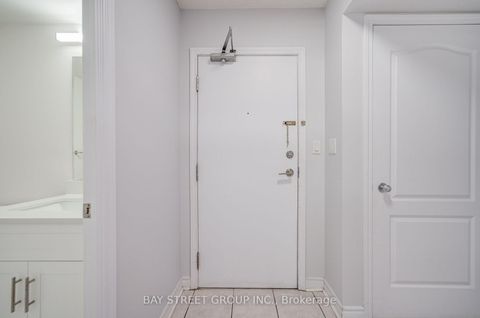 Photo 9 at 1505 - 8 Rean Drive, Bayview Village, Toronto