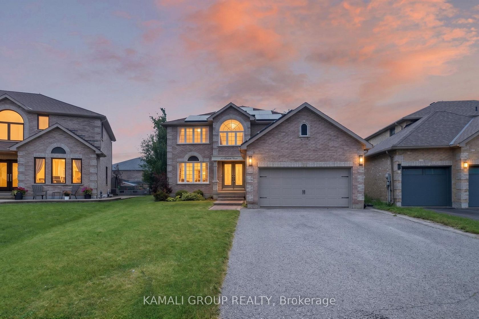 10 Rebecca Court, Painswick South, Barrie photo number 2