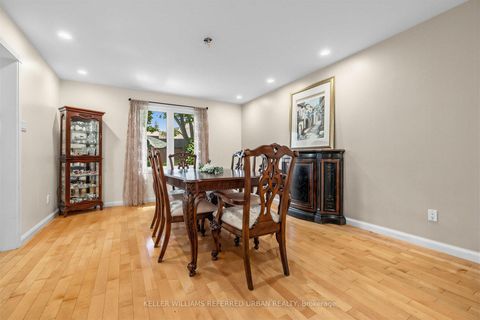 Photo 8 at 7 Chipstead Road, Don Mills, Toronto