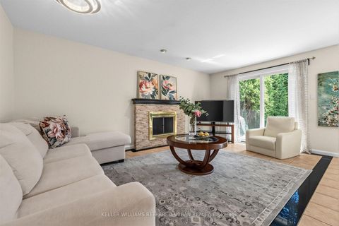 Photo 12 at 7 Chipstead Road, Don Mills, Toronto