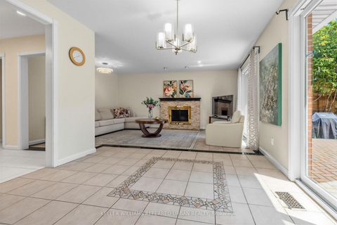 Photo 16 at 7 Chipstead Road, Don Mills, Toronto