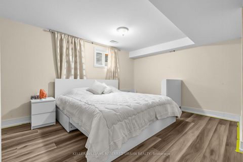 Photo 31 at 7 Chipstead Road, Don Mills, Toronto