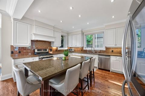 Photo 15 at 30 St Quentin Avenue, Cliffcrest, Toronto