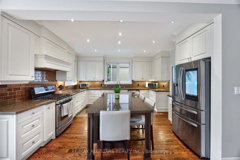 Photo 16 at 30 St Quentin Avenue, Cliffcrest, Toronto