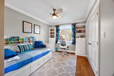 Photo 33 at 30 St Quentin Avenue, Cliffcrest, Toronto
