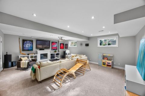 Photo 38 at 30 St Quentin Avenue, Cliffcrest, Toronto