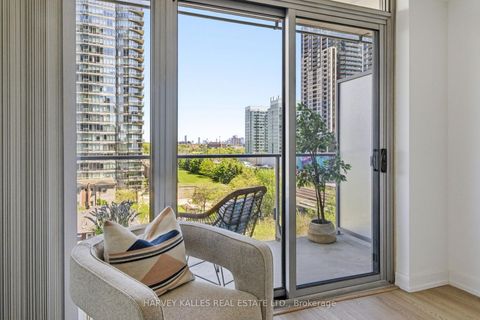 Photo 3 at 701 - 103 The Queensway, Swansea, Toronto