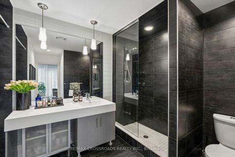 Photo 11 at 107 - 116 George Street, Moss Park, Toronto