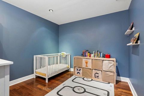 Photo 14 at 107 - 116 George Street, Moss Park, Toronto