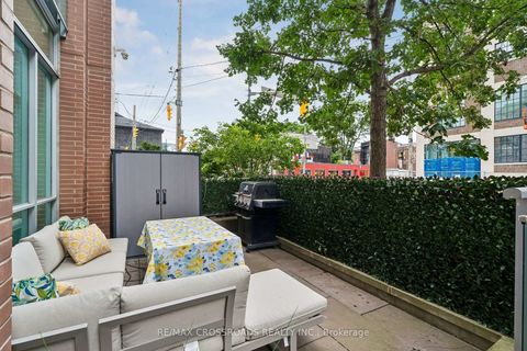 Photo 15 at 107 - 116 George Street, Moss Park, Toronto