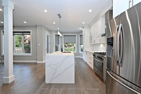 Photo 9 at 129 Saint Damian Avenue, Vellore Village, Vaughan
