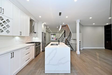 Photo 16 at 129 Saint Damian Avenue, Vellore Village, Vaughan