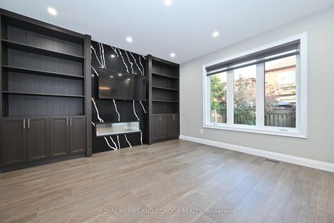 Photo 21 at 129 Saint Damian Avenue, Vellore Village, Vaughan