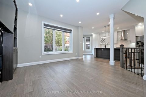 Photo 23 at 129 Saint Damian Avenue, Vellore Village, Vaughan