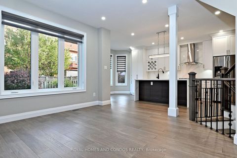 Photo 24 at 129 Saint Damian Avenue, Vellore Village, Vaughan