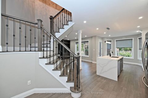 Photo 27 at 129 Saint Damian Avenue, Vellore Village, Vaughan