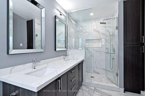 Photo 31 at 129 Saint Damian Avenue, Vellore Village, Vaughan