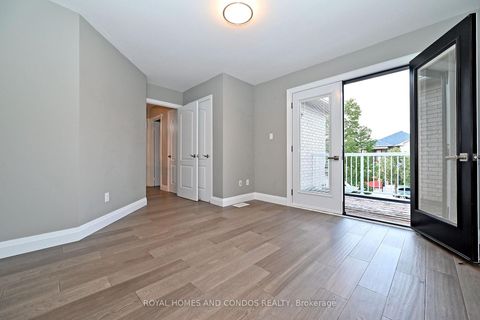 Photo 36 at 129 Saint Damian Avenue, Vellore Village, Vaughan